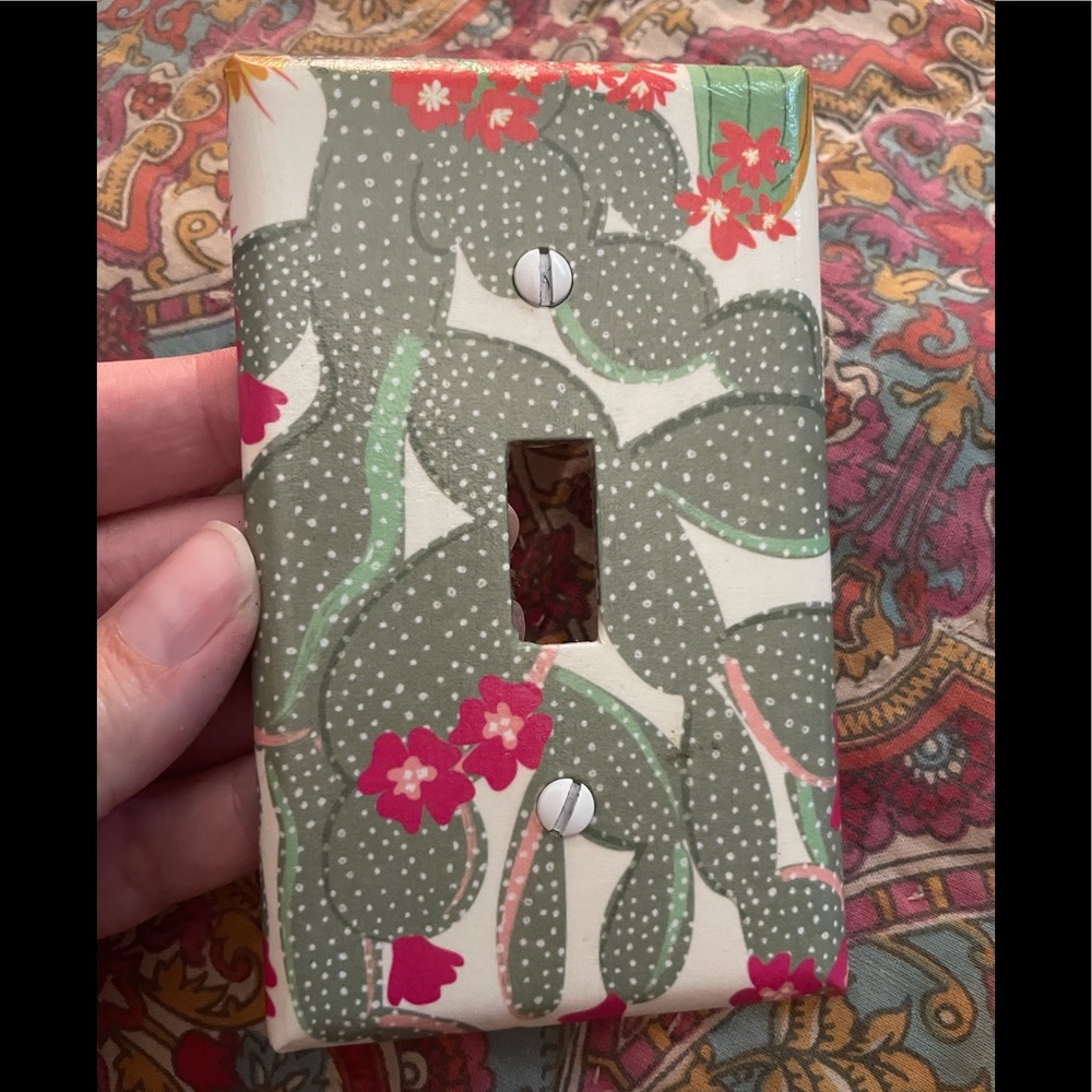 Cactus light switch